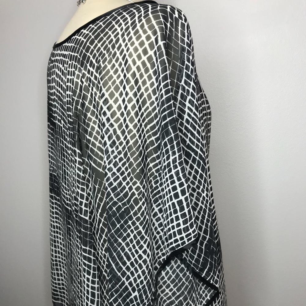 Tunic - Picture 4 of 4